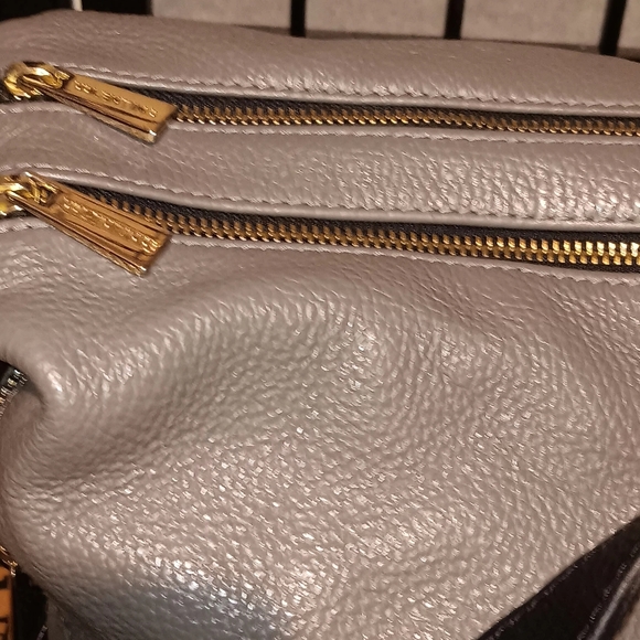 Valentina Leather Bucket Bag/ Backpack - Picture 8 of 15